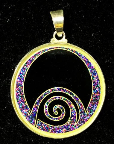 SF Abundance Pendant .