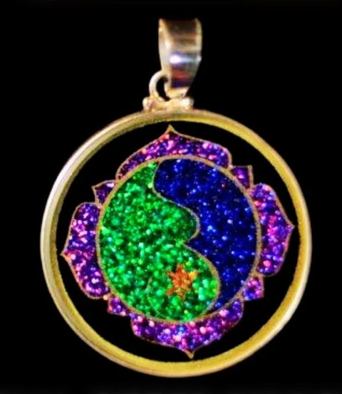 SF Birthwell Pendant .